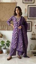 Nivya Floral  3 Pcs Suit Set