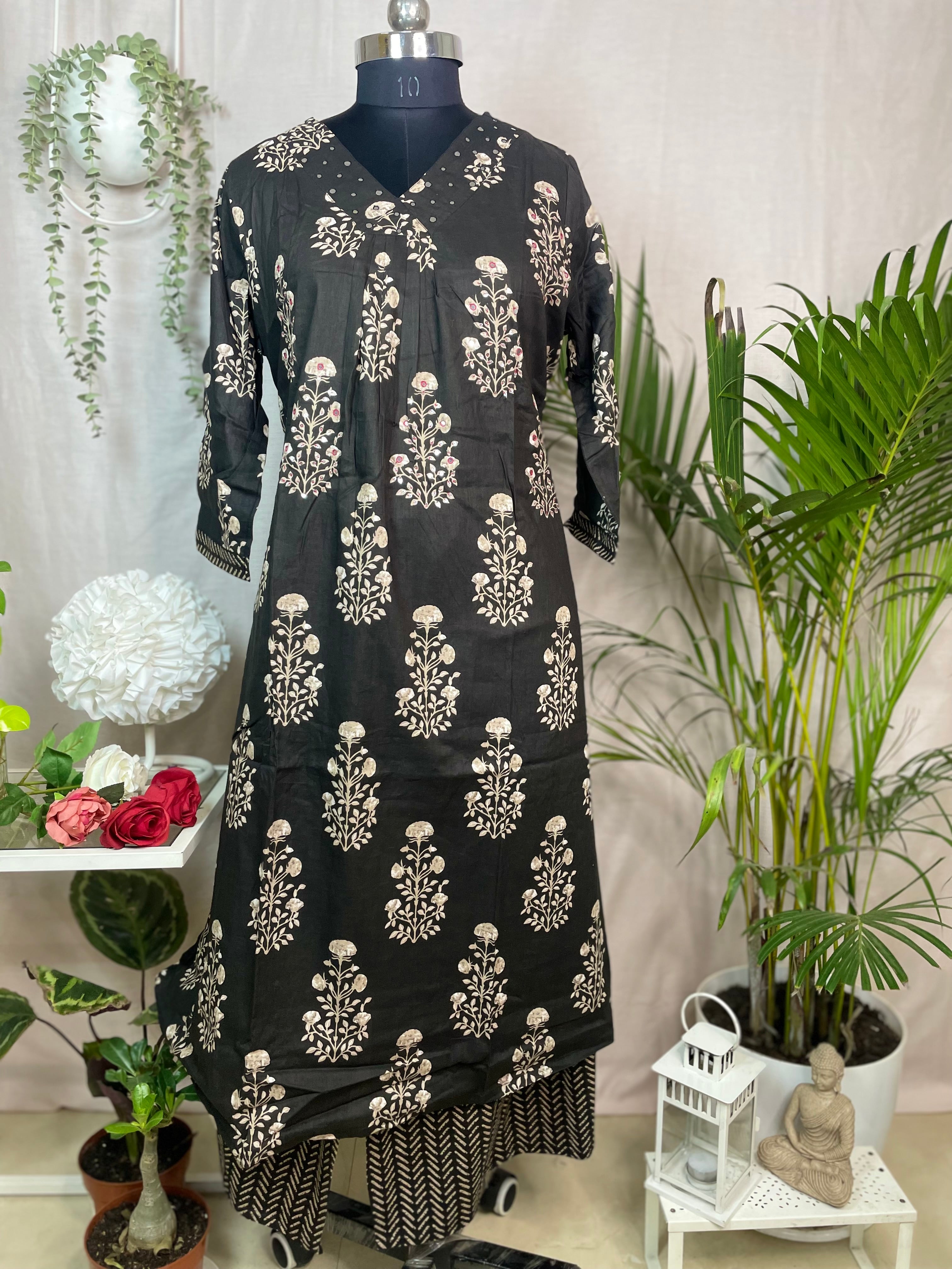 Hetvi Charcoal Bloom Cotton 3 Pcs Suit Set
